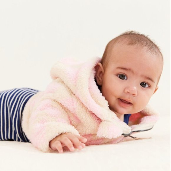 NWT Hanna Andersson Baby Print Jacket In Marshmallow, Light Oat Hearts, 18-24mos - Picture 4 of 5